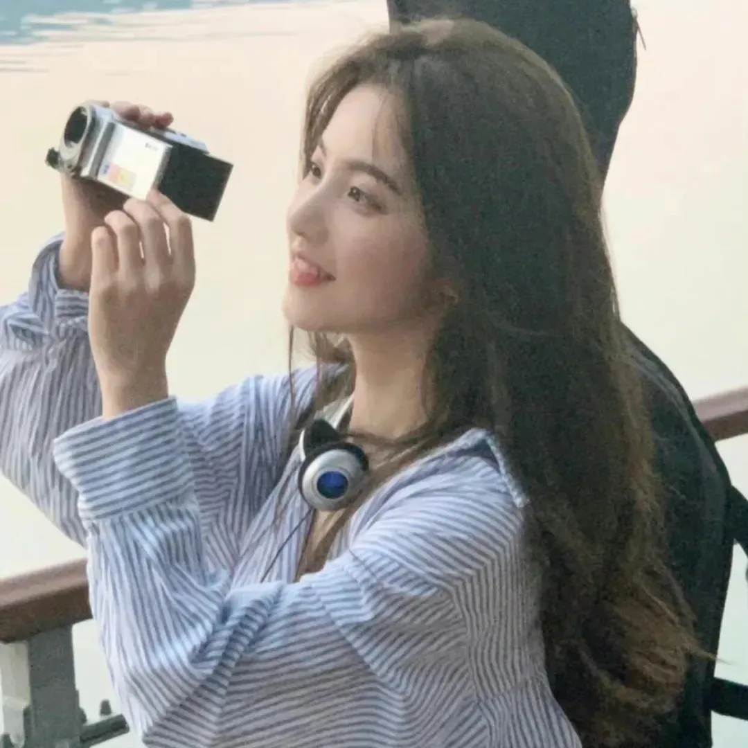 【拜金女图鉴】《大和拜金女》松岛菜菜子高清重温：只爱钱的空姐错把卖鱼穷小子当成富二代的爆笑喜剧